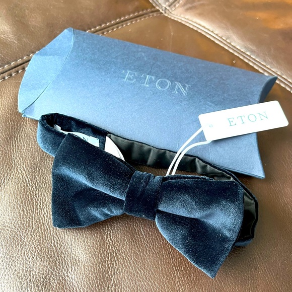 Eton Dark Blue Velvet Bow Tie - Ready Tied. NEW - Picture 4 of 4
